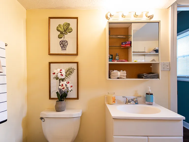 1218 Fischer Ave — Photo 22