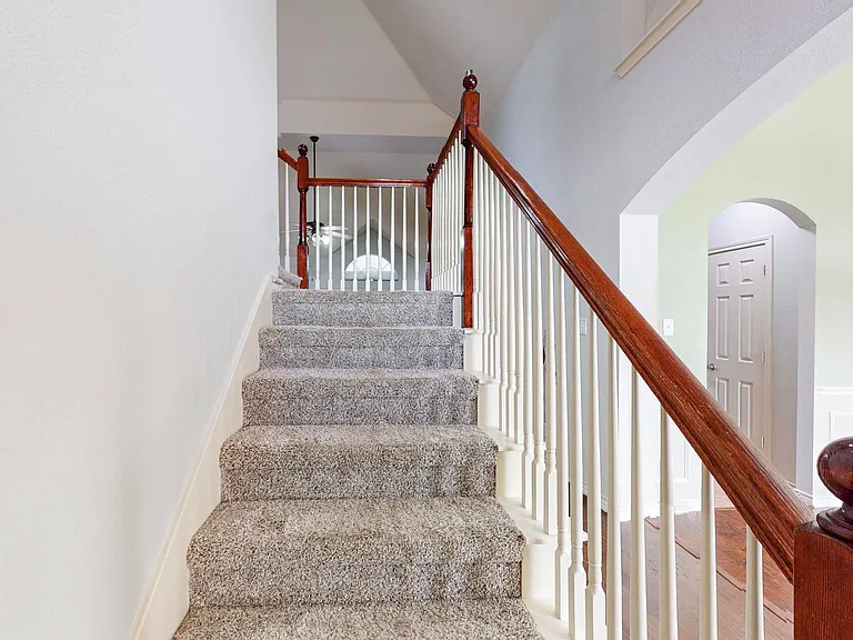 6925 Cattle Dr — Photo 49