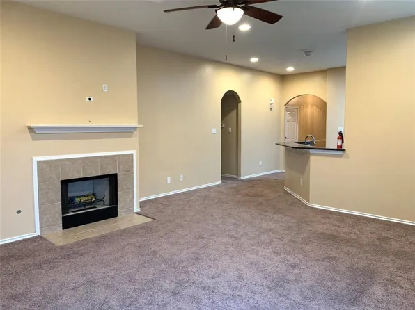 9119 Melody Park Ln, Houston, TX 77044
