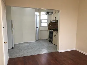 Rented by Kinyu Realty