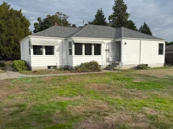 1170 Camas Ave NE, Renton, WA 98056