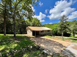 93 Cochise Rd, Cherokee Village, AR 72529