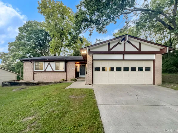 1832 Midvale St, Ypsilanti, MI 48197