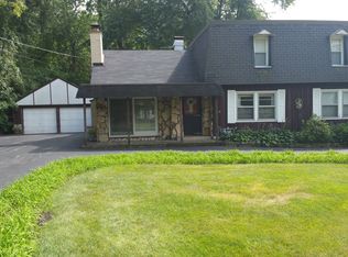 15W309 W Concord St, Elmhurst, IL 60126