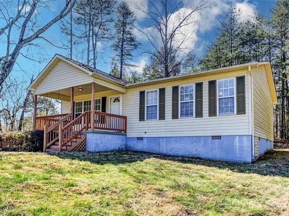 113 Clara Dr, Statesville, NC 28677