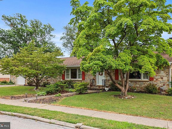 3rd image of 263 McKinley Ave