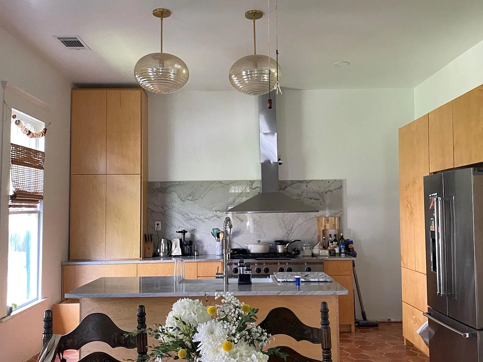 2 bed, 1368 sqft, $3,000 — Photo 2