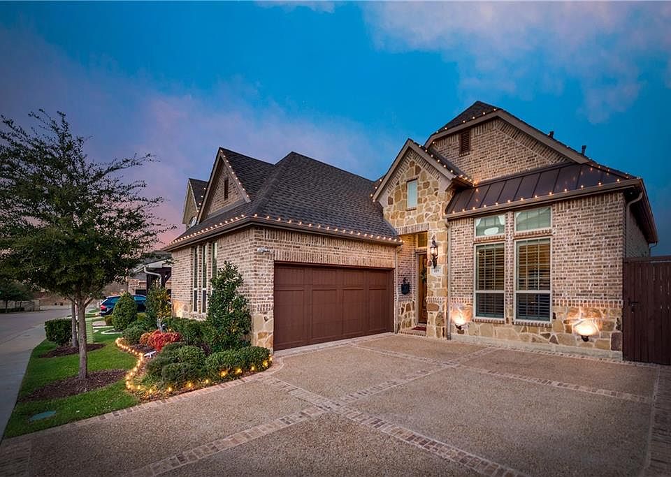 1st image of 409 Crown Of Gold Dr