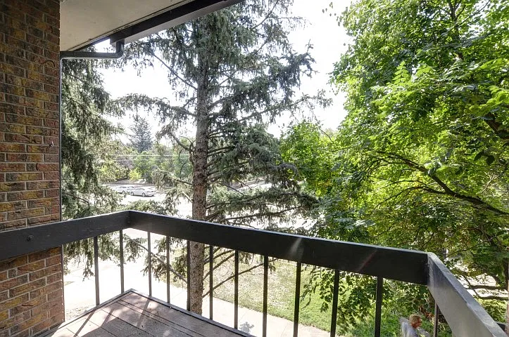 1065 University Balcony
