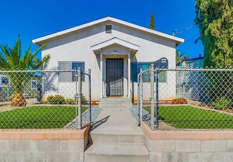 1st image of 4044 Manzanita Dr