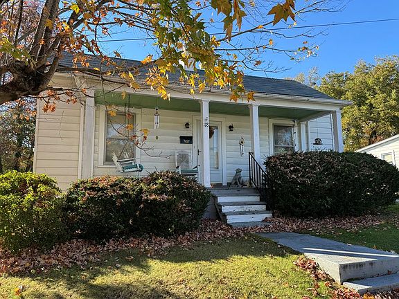 2nd image of 118 Glen Oak Dr
