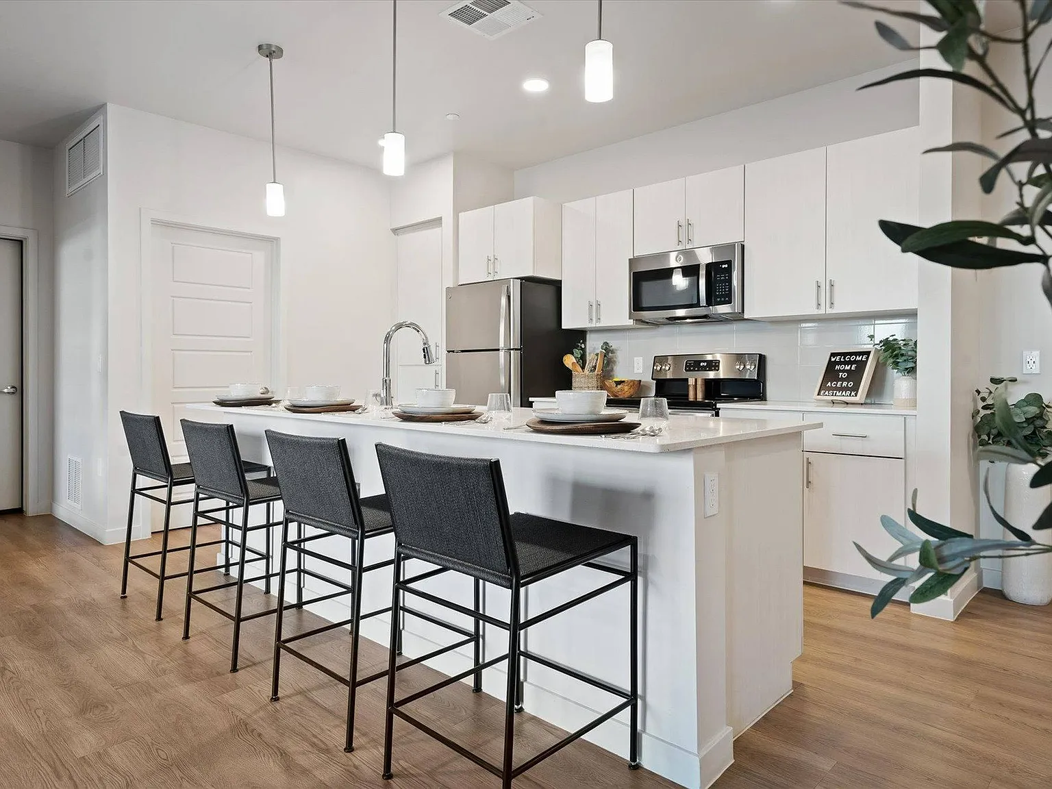 Acero Eastmark — Photo 2