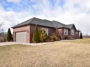 519 Elm Avenue, Clever, MO 65631