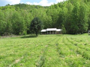 2015 Fishtrap Rd, Manchester, KY 40962