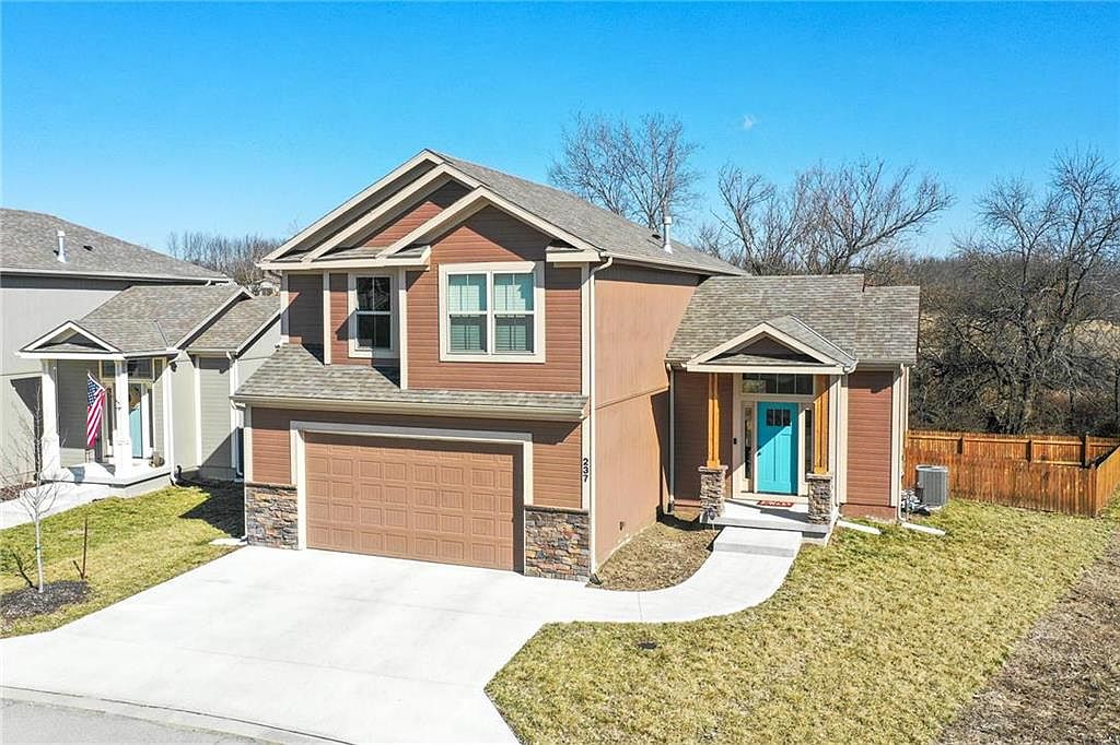 237 Jenny Ln, Raymore, MO 64083 Zillow