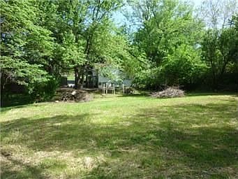 2nd image of 5327 Roswell Ave
