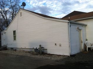 127 Rand Rd, Lakemoor, IL 60051