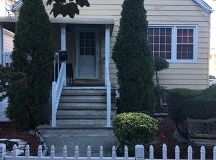 35 E 12th St, Bayonne, NJ 07002