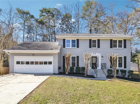 4658 Robie Rd SW, Lilburn, GA 30047