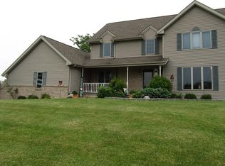 W3968 Stoneridge Dr, Fond Du Lac, WI 54937