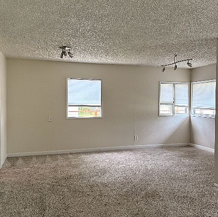 5th image of 1120 W 11th Ave #A