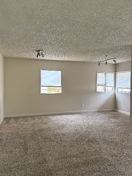 1120 W 11th Ave #A — Photo 5