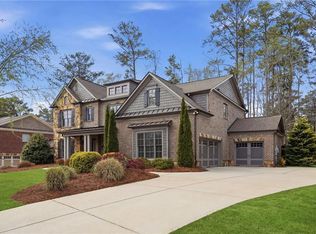 2732 Oak Glen Manor Rd, Decatur, GA 30033