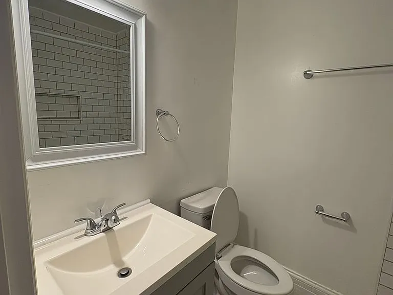 2461 Rivermont Ave #B — Photo 11