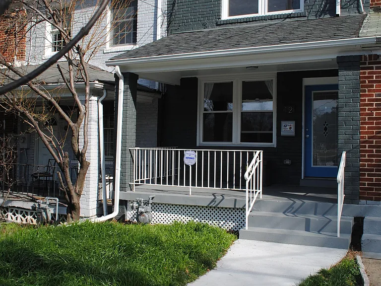 12 Hawaii Ave NE — Photo 29