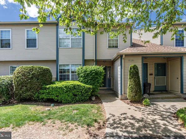 135 Allem Ln, Perkasie, PA 18944