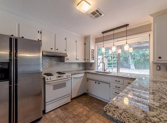 2nd image of 6161 Leesway Blvd