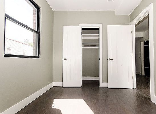 3rd image of 175 Menahan St #2L