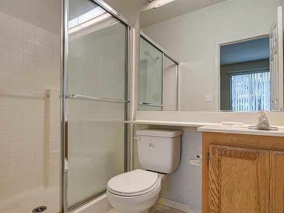 5th image of 679 Grafton Way