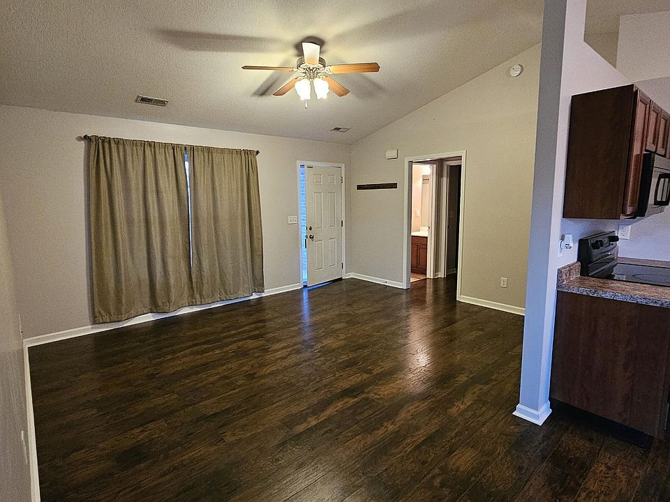 2nd image of 6021 Friendship Ln