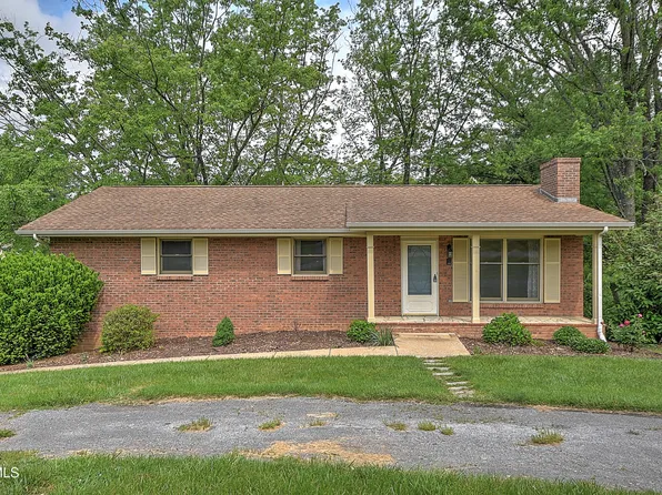 389 Heritage Dr, Bristol, VA 24201