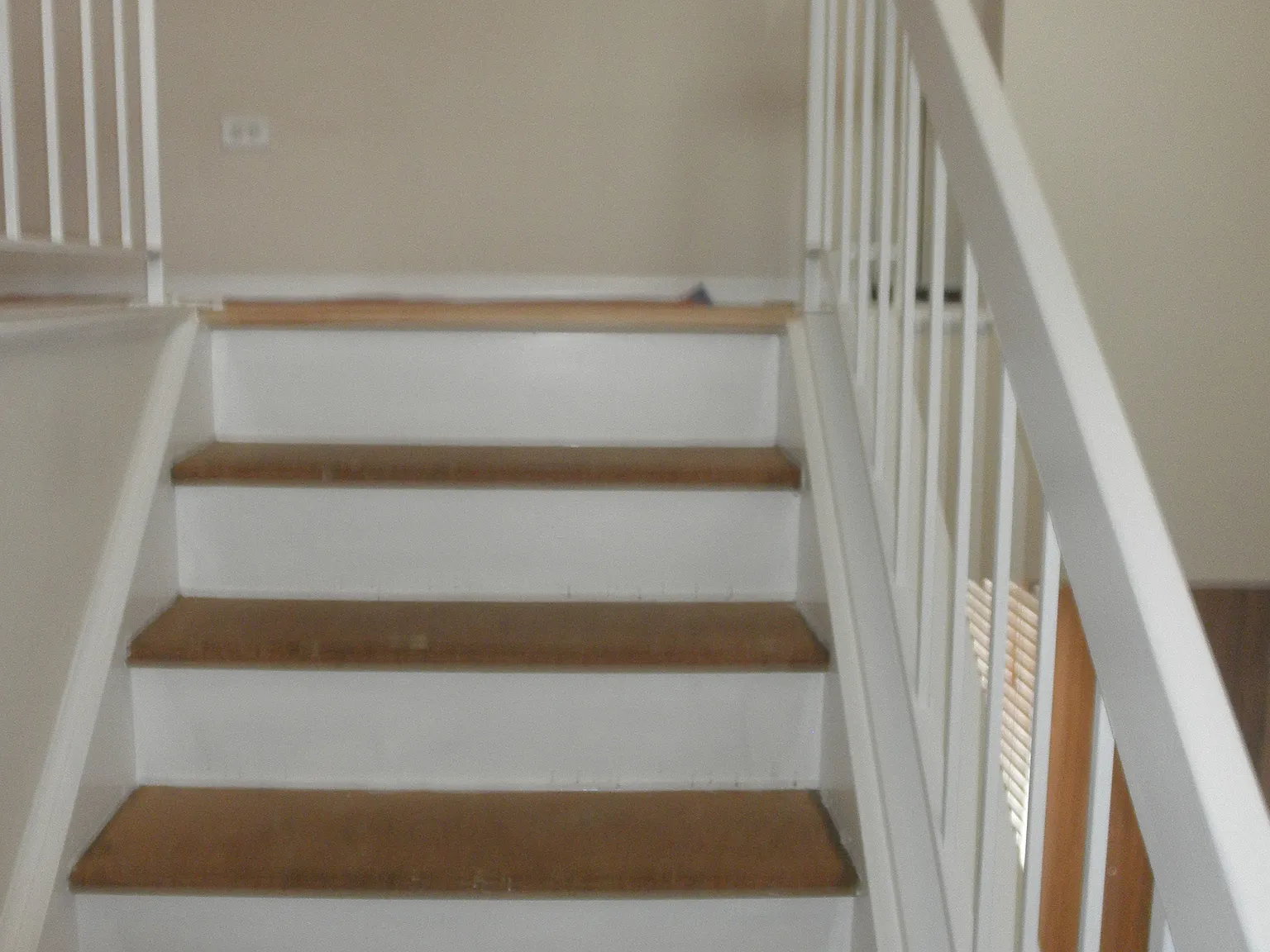 4 bed, 2300 sqft, $3,950 — Photo 3