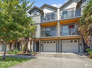 1466 NW 67th St, Seattle, WA 98117