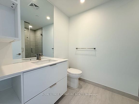 3rd image of 1 Fairview Rd E #1309