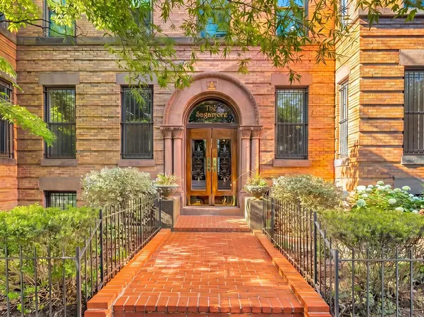 1824 S St NW #104, Washington, DC 20009