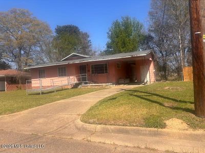 2206 Margaret W Alexander Dr, Jackson, MS, 39213