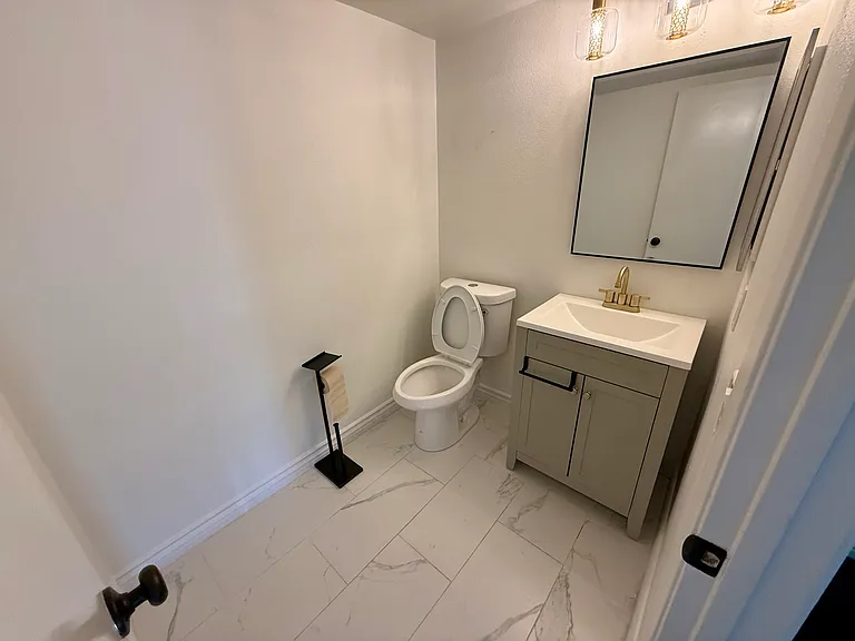 2934 Wellesley Ct — Photo 5