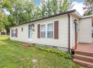 2144 Walter Rd, Beaverton, MI 48612