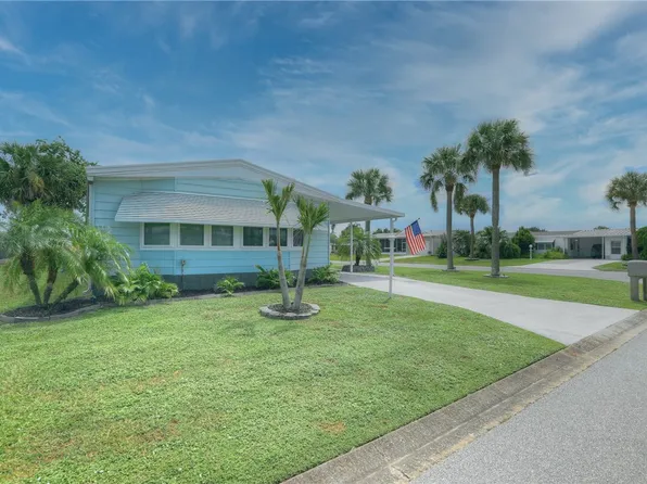 700 Periwinkle Cir, Barefoot Bay, FL 32976