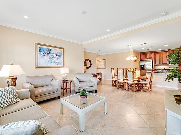 4th image of 8521 Violeta St Unit 102