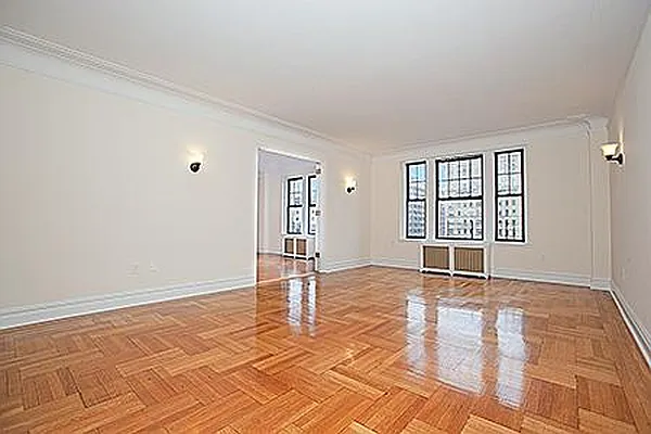 Rented by Keller Williams NYC | media 19