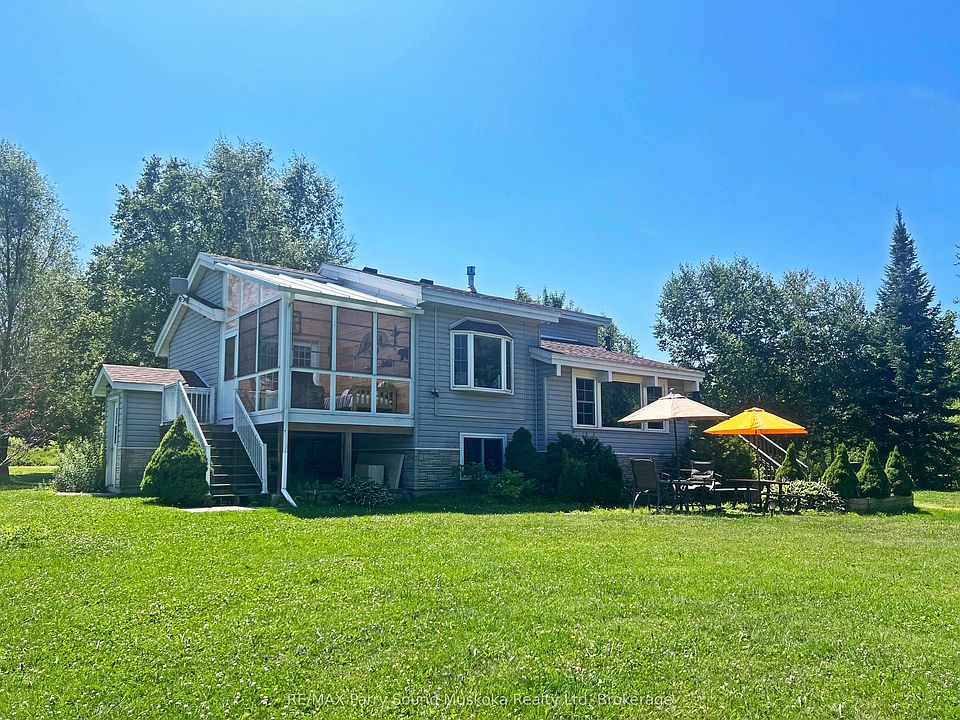 1st image of 5 Meharg Dr