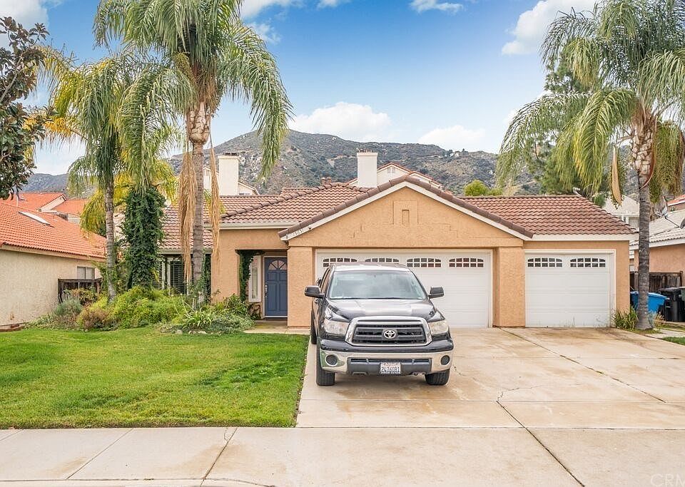 1st image of 15651 Lake Terrace Dr