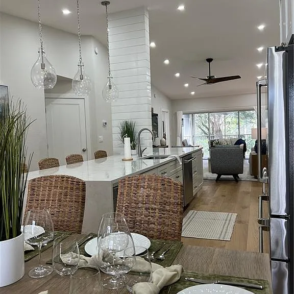 7087 Barrington Cir #201 — Photo 18