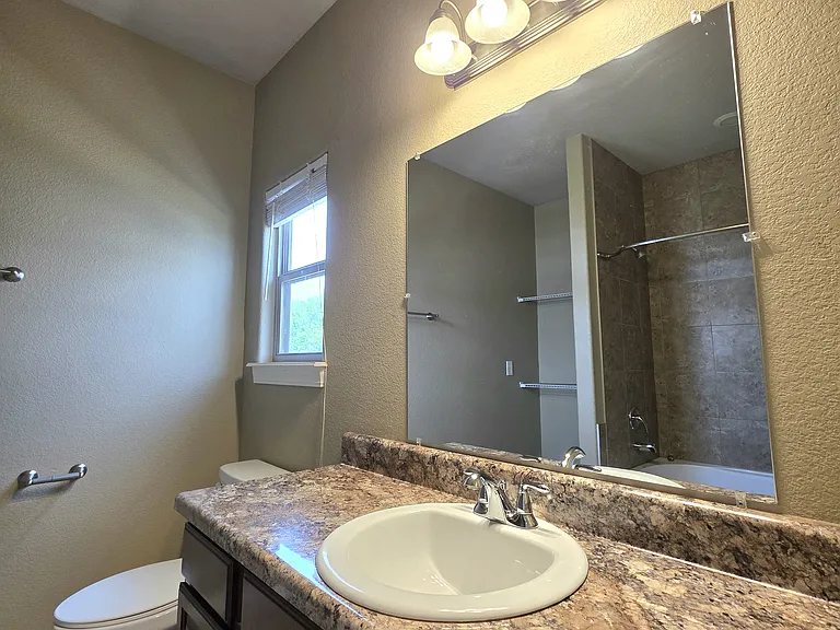 1089 S Apollo Dr — Photo 12