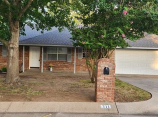 211 Cedar St, Weatherford, TX 76086